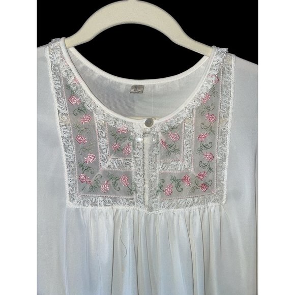 Vintage Komar Nightgown - Picture 4 of 9